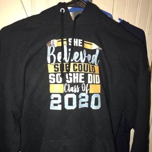 Black senior sweatshirt